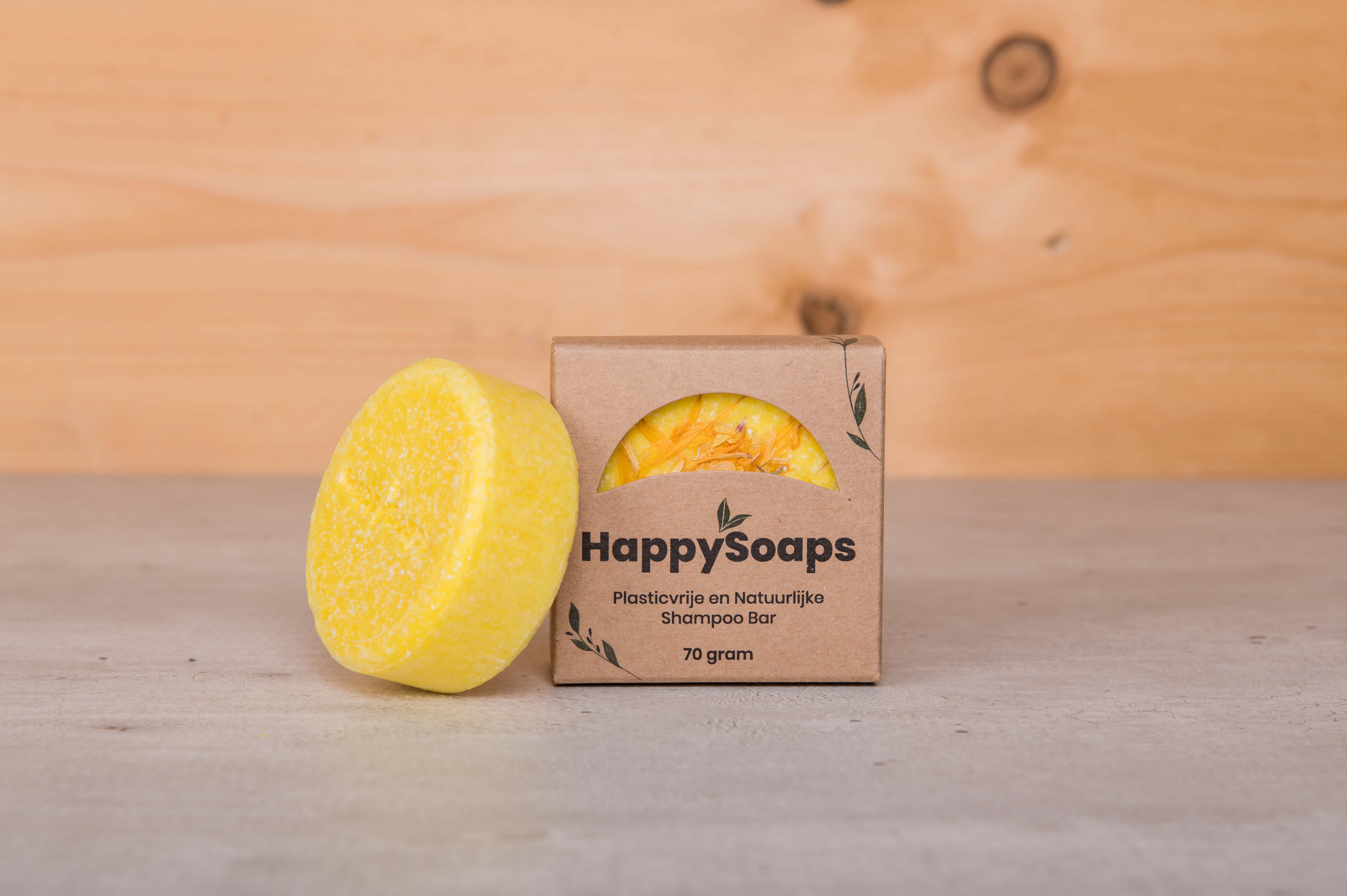Shampoo bar Chamomile Down & Carry On (HappySoaps, 70 gram) Ook verkrijgbaar in andere geuren. Shampoo bar Chamomile Down & Carry On (HappySoaps, 70 gram) Ook verkrijgbaar in andere geuren.